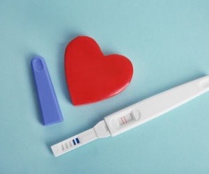 3地回应17岁女孩为50岁男子代孕 涉事男子接通电话后挂断